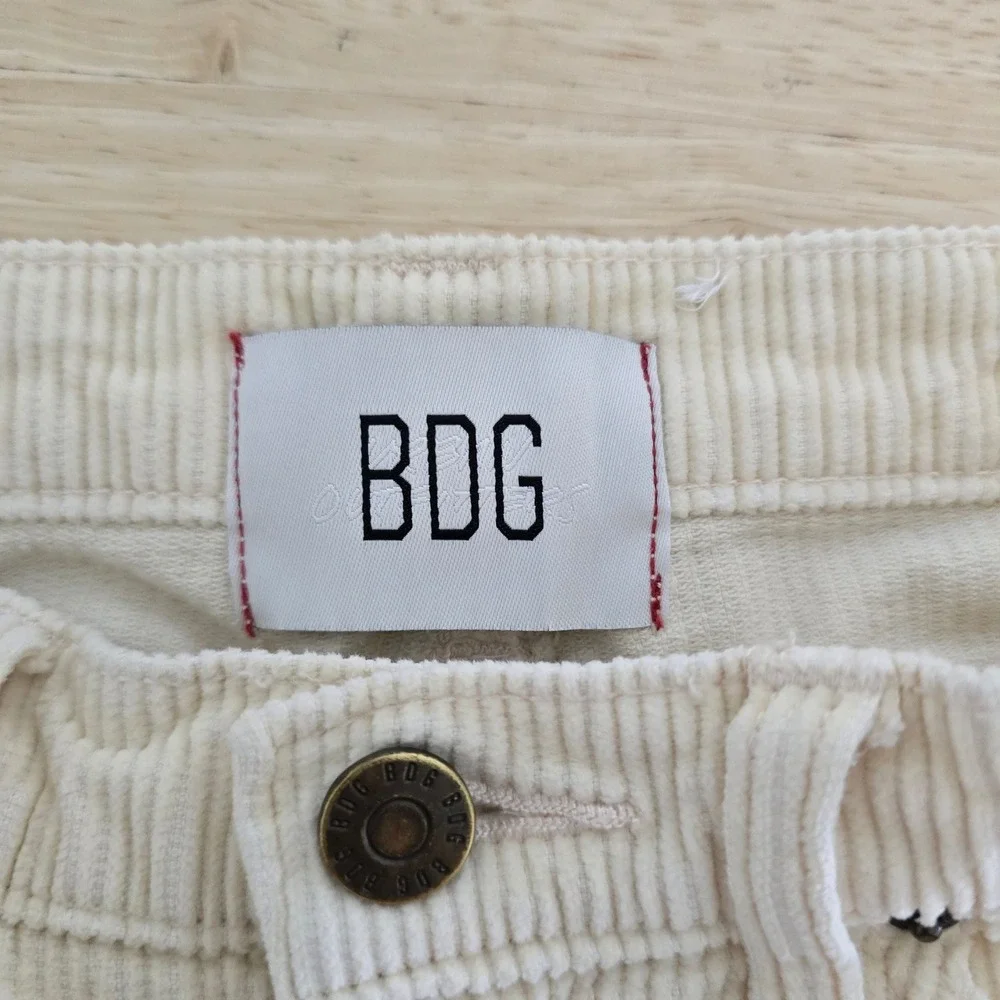 BDG Urban Outfitters High‎ & Wide Leg Corduroy Pants Cream Size 27 Bohemian 70s